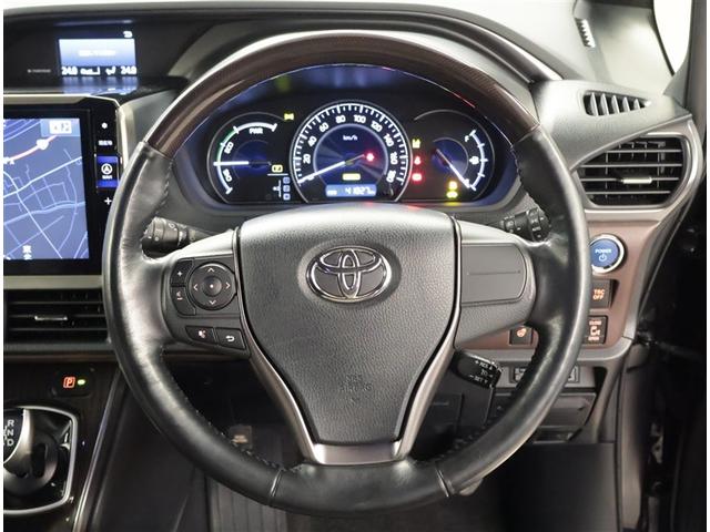 エスクァイア ハイブリッドＧｉ　プレミアムパッケージ　地上デジタル　衝突被害軽減　ＬＥＤライト　Ｂカメラ　クルコン　スマートキー　メモリナビ　ナビ＆ＴＶ　ＡＣ１００Ｖ　キーレス　盗難防止装置　ＤＶＤ再生　ＡＢＳ　３列シート　ＥＴＣ　記録簿有　アルミ（6枚目）