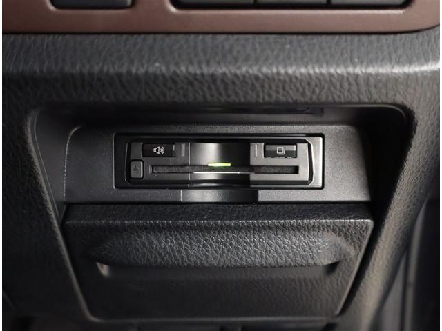 エスクァイア ハイブリッドＧｉ　プレミアムパッケージ　地上デジタル　衝突被害軽減　ＬＥＤライト　Ｂカメラ　クルコン　スマートキー　メモリナビ　ナビ＆ＴＶ　ＡＣ１００Ｖ　キーレス　盗難防止装置　ＤＶＤ再生　ＡＢＳ　３列シート　ＥＴＣ　記録簿有　アルミ（18枚目）