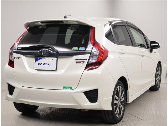 フィットハイブリッド Ｓパッケージ　点検記録簿　フルフラット　アルミ　サイドエアバック　メモリナビ　リアカメラ　ＶＳＡ　クルコン　地デジＴＶ　イモビライザー　パワーウィンドウ　スマキー　ＤＶＤ再生　ナビＴＶ　ＥＴＣ付　ＡＵＸ　パワステ（3枚目）