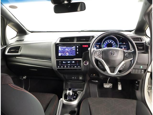 フィットハイブリッド Ｓパッケージ　点検記録簿　フルフラット　アルミ　サイドエアバック　メモリナビ　リアカメラ　ＶＳＡ　クルコン　地デジＴＶ　イモビライザー　パワーウィンドウ　スマキー　ＤＶＤ再生　ナビＴＶ　ＥＴＣ付　ＡＵＸ　パワステ（5枚目）