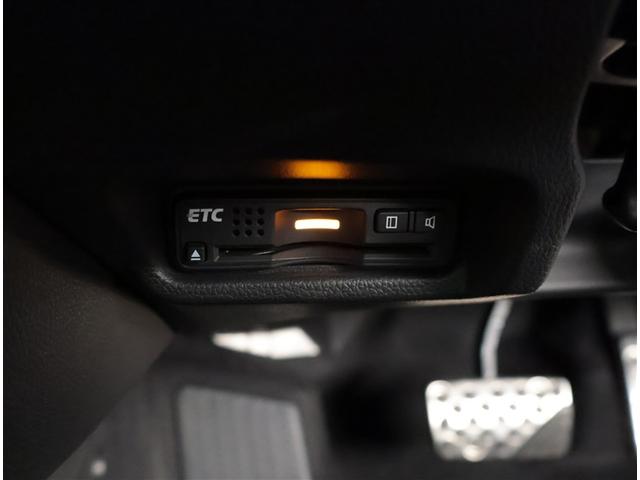 フィットハイブリッド Ｓパッケージ　点検記録簿　フルフラット　アルミ　サイドエアバック　メモリナビ　リアカメラ　ＶＳＡ　クルコン　地デジＴＶ　イモビライザー　パワーウィンドウ　スマキー　ＤＶＤ再生　ナビＴＶ　ＥＴＣ付　ＡＵＸ　パワステ（13枚目）