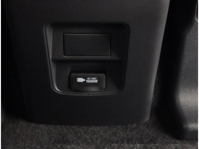 ヴォクシー ハイブリッドＳ－Ｚ　パワーウィンドウ　ＤＶＤ再生機能　インテリキー　横滑防止装置　地デジＴＶ　アクティブクルーズコントロール　フルオートエアコン　リアカメラ　エアバッグ　ＡＢＳ　ナビＴＶ　ＷＡＣ　アルミホイール　キーレス（13枚目）