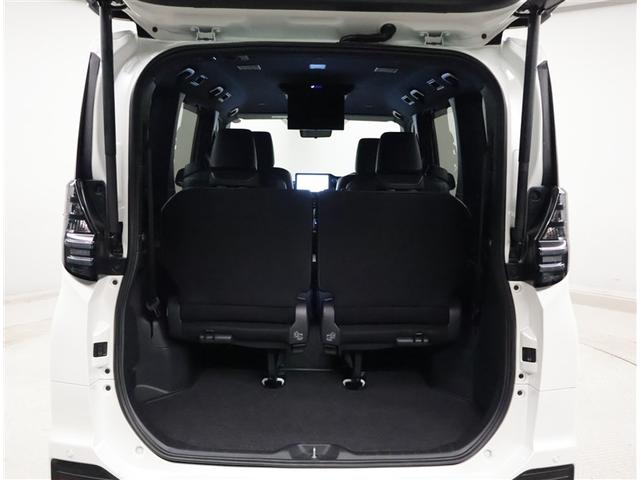 ヴォクシー ハイブリッドＳ－Ｚ　パワーウィンドウ　ＤＶＤ再生機能　インテリキー　横滑防止装置　地デジＴＶ　アクティブクルーズコントロール　フルオートエアコン　リアカメラ　エアバッグ　ＡＢＳ　ナビＴＶ　ＷＡＣ　アルミホイール　キーレス（26枚目）