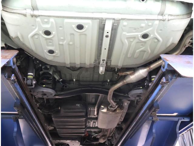 ヴォクシー ハイブリッドＳ－Ｚ　パワーウィンドウ　ＤＶＤ再生機能　インテリキー　横滑防止装置　地デジＴＶ　アクティブクルーズコントロール　フルオートエアコン　リアカメラ　エアバッグ　ＡＢＳ　ナビＴＶ　ＷＡＣ　アルミホイール　キーレス（28枚目）