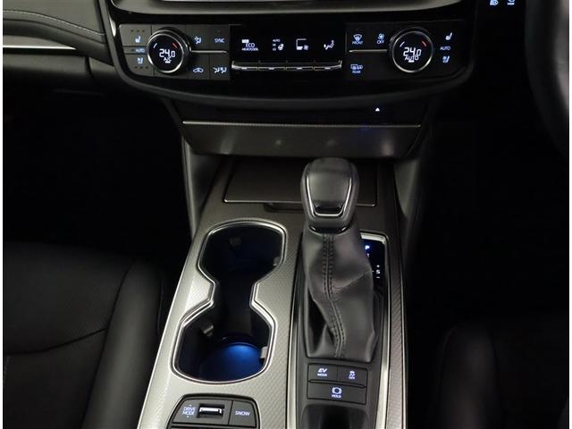 クラウンハイブリッド ＲＳ　リミテッドＩＩ　地デジＴＶ　横滑り防止装置　盗難防止装置　電動パワーシート　本革シート　エアバッグ　ＬＥＤヘッド　オートクルーズ　バックモニター　ナビＴＶ　ＤＶＤ　ＡＢＳ　スマートキー　エアコン　点検記録簿　キーレス（11枚目）