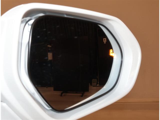 クラウンハイブリッド ＲＳ　リミテッドＩＩ　地デジＴＶ　横滑り防止装置　盗難防止装置　電動パワーシート　本革シート　エアバッグ　ＬＥＤヘッド　オートクルーズ　バックモニター　ナビＴＶ　ＤＶＤ　ＡＢＳ　スマートキー　エアコン　点検記録簿　キーレス（18枚目）