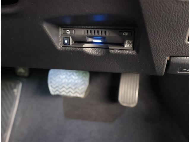 プリウス Ａプレミアム　ツーリングセレクション　横滑り防止機能　皮シート　運転席パワーシート　エアコン　パワーウィンドウ　ナビ＆ＴＶ　ＬＥＤライト　盗難防止装置　スマートキー＆プッシュスタート　キーレス　ＥＴＣ　アルミホイール　１００Ｖ電源　ＡＢＳ（15枚目）