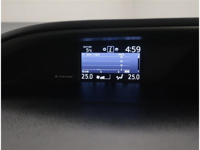 ヴォクシー ＺＳ　煌ＩＩＩ　プリクラッシュ　スマートキ　アイスト　ＤＶＤ再生機能　記録簿付き　横滑り防止装置　ナビＴＶ　アルミ　三列シート　ＷＡＣ　盗難防止　オートエアコン　キーレス　ＥＴＣ装備　パワステ　メモリナビ　クルコン（11枚目）