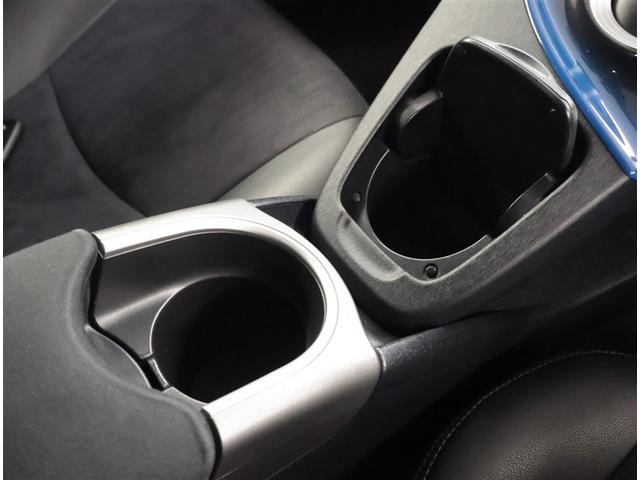 プリウス Ｇ　フルフラットシート　Ｒカメラ　スマ－トキ－　パワーステアリング　エアバック　ナビ＆ＴＶ　電動パワーシート　サイドエアバック　ＡＡＣ　整備記録簿　クルコン　ＥＴＣ付　イモビライザー　ＡＷ　ＥＳＣ　ＡＢＳ（16枚目）