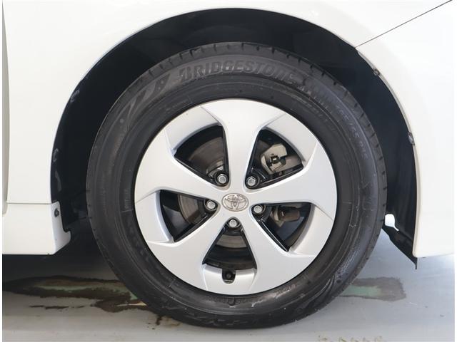 プリウス Ｇ　フルフラットシート　Ｒカメラ　スマ－トキ－　パワーステアリング　エアバック　ナビ＆ＴＶ　電動パワーシート　サイドエアバック　ＡＡＣ　整備記録簿　クルコン　ＥＴＣ付　イモビライザー　ＡＷ　ＥＳＣ　ＡＢＳ（23枚目）