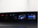 プリウス Ｓツーリングセレクション　エアバック　地デジ　Ｂモニ　定期点検記録簿　ＬＥＤヘッド　イモビ　オートクルーズ　横滑り防止　サイドエアバック　ドラレコ付き　ＤＶＤ再生可　ＥＴＣ　スマートキー　メモリ－ナビ　助手席エアバック　ＡＢＳ（7枚目）