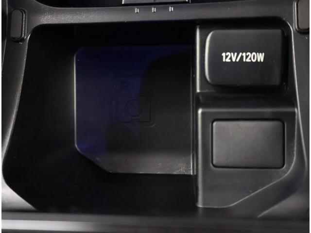 ハリアー プレミアム　エアロ付　大型サンルーフ　カーテンエアバッグ　クルーズＣ　Ｂカメラ　電動パワーシート　ＬＥＤライト　メモリナビ　横滑り防止機能　オートエアコン　Ａストップ　エアバッグ　ＡＷ　ＤＶＤ再生可　ナビ＆ＴＶ（13枚目）