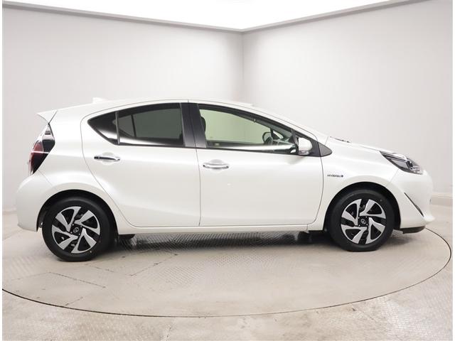 アクア Ｓスタイルブラック　記録簿あり　バックモニタ－　地デジフルセグ　ナビＴＶ　イモビライザー　ＬＥＤライト　スマートキープッシュスタート　ＥＴＣ付き　Ｗエアバッグ　キーフリ　メモリーナビゲーション　ドラレコ付き　ＡＢＳ　ＰＳ（4枚目）