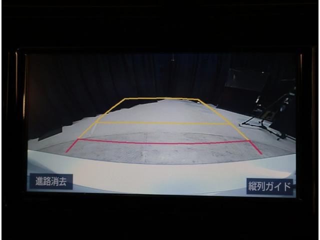 プリウス Ｓ　取説記録簿　ＤＶＤ再生機能　ＥＳＣ　スマートキ－　地デジ　メモリーナビゲーション　ＬＥＤヘッドライト　ＥＴＣ車載器　フルオートエアコン　クルーズコントロール　エアバッグ　イモビ　パワーウインドウ　ＰＳ（9枚目）