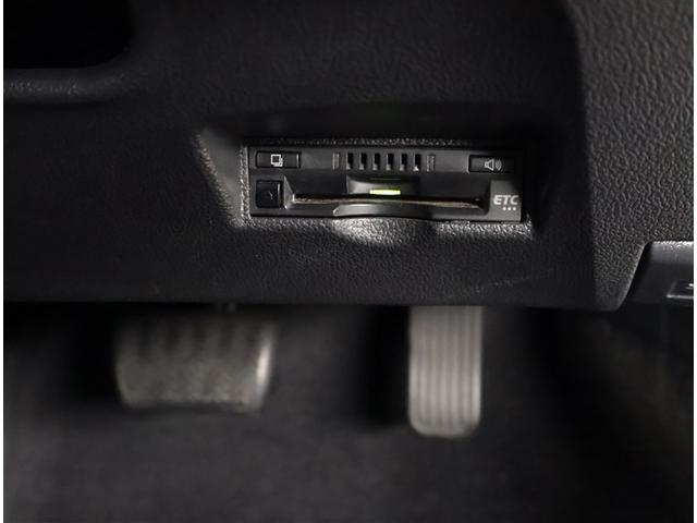 プリウス Ｓ　取説記録簿　ＤＶＤ再生機能　ＥＳＣ　スマートキ－　地デジ　メモリーナビゲーション　ＬＥＤヘッドライト　ＥＴＣ車載器　フルオートエアコン　クルーズコントロール　エアバッグ　イモビ　パワーウインドウ　ＰＳ（13枚目）