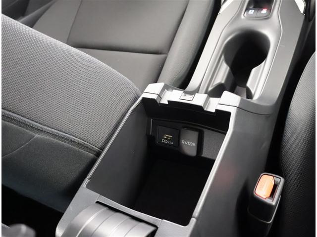 カローラツーリング ハイブリッド　Ｇ－Ｘ　衝突軽減ブレーキ　横滑り防止　盗難防止システム　Ｂカメ　Ｗエアバック　サイドエアバッグ　クルコン　ナビ　エアバッグ　ＥＴＣ　オートエアコン　キーレス　メモリナビ　ＡＢＳ　スマートキー＆プッシュスタート（13枚目）