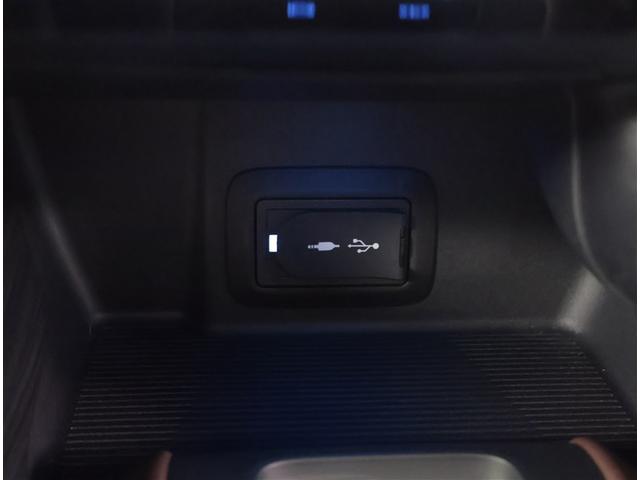 ハリアーハイブリッド Ｚ　レザーパッケージ　地デジ　横滑防止　盗難防止システム　Ｂモニター　革　ＬＥＤライト　パワーウィンドウ　クルコン　スマートキ－　助手席エアバック　パワーシート　エアバッグ　点検記録簿　オートエアコン　ナビＴＶ　ＥＴＣ（16枚目）