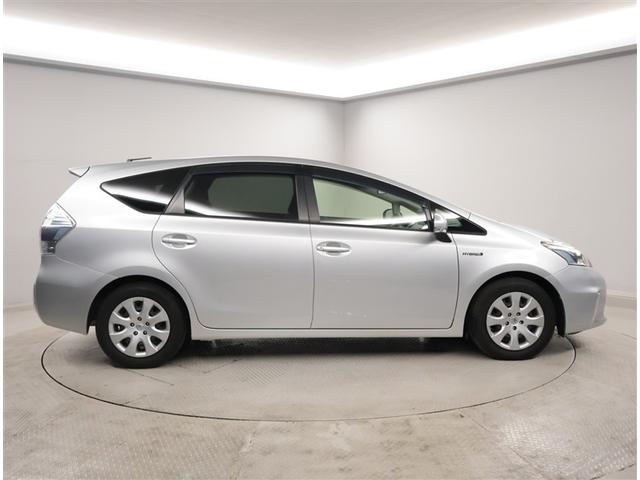 プリウスα Ｓ　Ｌセレクション　メモリーナビゲーション　イモビライザー　サイドカーテンエアバック　ＡＢＳ付き　キーフリーシステム　フルフラット　ＡＡＣ　点検記録簿　ＥＳＣ　Ｗエアバッグ　パワーステアリング　ＰＷ　運転席エアバッグ（4枚目）