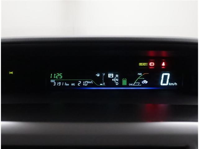 プリウスα Ｓ　Ｌセレクション　メモリーナビゲーション　イモビライザー　サイドカーテンエアバック　ＡＢＳ付き　キーフリーシステム　フルフラット　ＡＡＣ　点検記録簿　ＥＳＣ　Ｗエアバッグ　パワーステアリング　ＰＷ　運転席エアバッグ（9枚目）