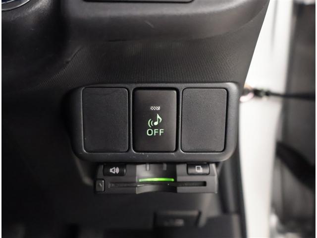 アクア Ｇ　バックモニタ　セキュリティー　メンテナンスノート　デュアルエアバック　ナビＴＶ　パワーウィンドウ　地デジ　ＥＳＣ　ＡＴエアコン　ＡＢＳ　パワーステアリング　アルミ　運転席エアバッグ　ＤＶＤ再生機能（17枚目）