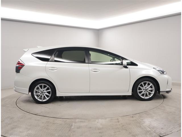 プリウスアルファ Ｇツーリングセレクション　１００Ｖ電源　イモビ　ナビＴＶ　Ｐシート　カーテンエアバッグ　パワーウインドウ　パワーステアリング　ＬＥＤ　定期点検記録簿　フルセグテレビ　オートクルーズ　メモリナビ　ドライブレコーダー　エアロ（4枚目）