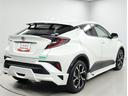 Ｃ－ＨＲ Ｇ－Ｔ　オートクルーズ　プリクラッシュ　本革シート　エアロ　カーテンエアバック　Ｂモニター　ＥＴＣ車載器　ナビＴＶ　フルタイム４ＷＤ　メモリーナビ付　ＡＷ　スマートキ　キーレスエントリー　イモビ　ＤＶＤ（3枚目）