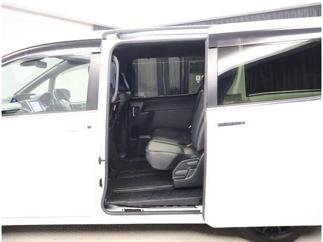 エスクァイア Gi 両側Pドア スマートキーPスタート リアカメラ アイドリングSTOP ETC車載器 オートエアコン イモビライザー オートクルーズコントロール キーレス ナビTV 定期点検記録簿 ABS 3列 アルミ(25枚目)