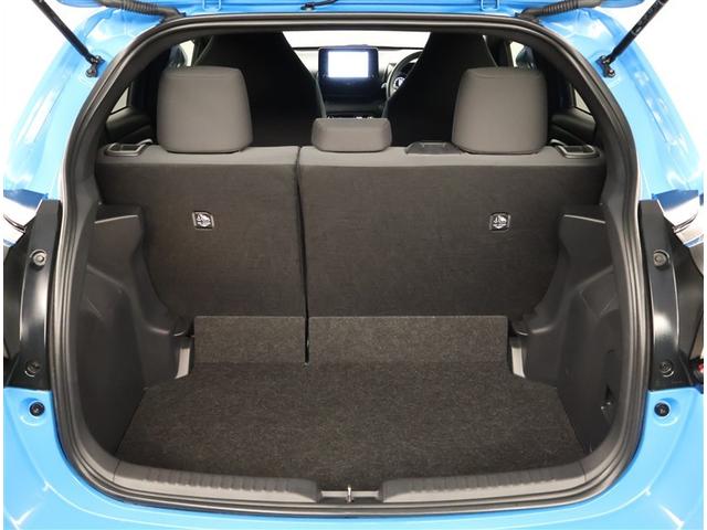 ヤリス Ｇ　バックモニタ－　誤発進抑制機能　スマートキー　盗難防止装置　横滑り防止機能　キーレス　ＥＴＣ　オートエアコン　メモリーナビ　ＡＢＳ　運転席エアバック　サイドエアバッグ　記録簿有　ナビ　パワーウィンドウ（16枚目）