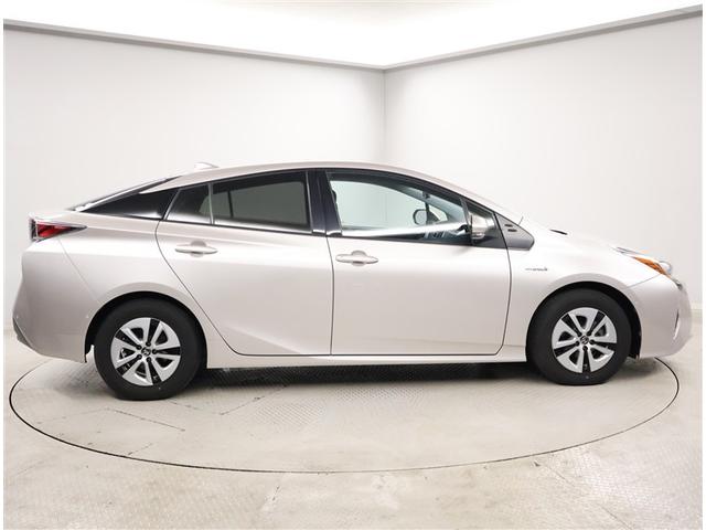 プリウス A 衝突軽減ブレーキシステム Bモニタ 記録簿有 LEDヘッド クルーズコントロール セキュリティー スマートキー パワーステアリング ETC アルミホイル オートエアコン SRS ABS キーレス(4枚目)