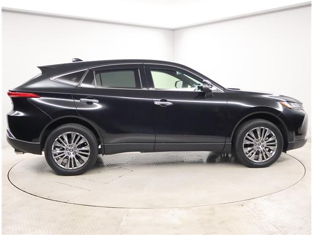 ハリアーハイブリッド Ｚ　地上デジタル　衝突被害軽減　サイドエアバッグ　ＬＥＤランプ　Ｂモニタ　クルコン　ナビＴＶ　横滑り防止装置　スマートキー　盗難防止システム　ＡＢＳ　アルミ　ＥＴＣ付　エアバッグ　ＡＡＣ　キーレス　ＡＵＸ（4枚目）