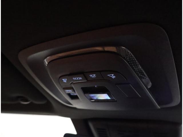 クラウンスポーツ Z ムーンルーフ AWD フルセグテレビ ETC車載器 TVナビ クルコン 横滑り防止装置 エアバッグ 本革 AC100V ミュージックプレイヤー接続可 メモリナビ ドラレコ キーレス 盗難防止装置(20枚目)