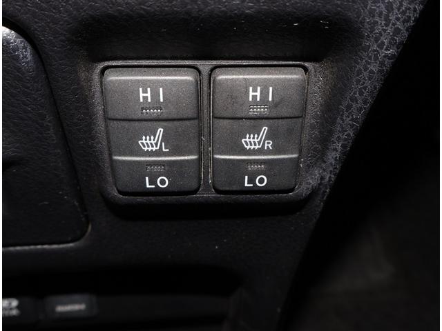 ノア ハイブリッドＧ　Ｒカメラ　スマートキー＆プッシュスタート　ＬＥＤへッドライト　地デジ　イモビライザー　記録簿有　Ｗエアコン　パワーウインドウ　アルミ　クルコン　エアバッグ　横滑り防止　ＤＶＤ再生機能　フルフラット（13枚目）