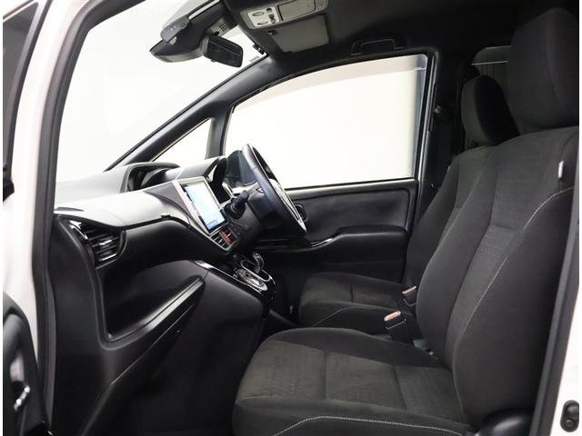 ノア ハイブリッドＧ　Ｒカメラ　スマートキー＆プッシュスタート　ＬＥＤへッドライト　地デジ　イモビライザー　記録簿有　Ｗエアコン　パワーウインドウ　アルミ　クルコン　エアバッグ　横滑り防止　ＤＶＤ再生機能　フルフラット（20枚目）