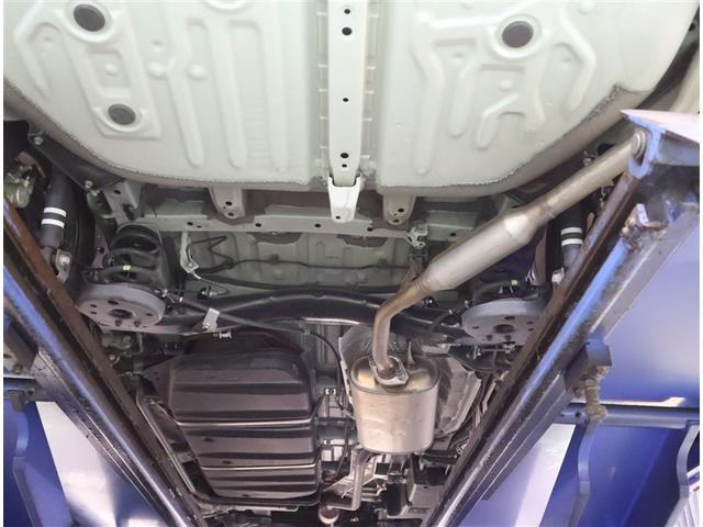 ノア ハイブリッドＳｉ　ダブルバイビーＩＩＩ　地デジ　バックモニター　両側ＰＳＤ　ＬＥＤ　ナビ＆ＴＶ　ＤＶＤ　横滑り防止装置　アルミホイール　スマキー　エアバッグ　クルコン　ＡＣ　３列シート　キーフリー　ＥＴＣ　メモリーナビ　イモビライザー（24枚目）