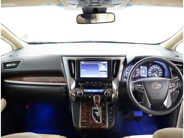 アルファード ２．５Ｘ　衝突回避システム　Ｒカメラ　イモビライザー　ＥＴＣ車載器　オートエアコン　ＬＥＤヘッドライト　３列シート　クルコン　フルフラットシート　スマートキー　リアエアコン　ＥＳＣ　ＡＷ　エアバック　キーレス（5枚目）