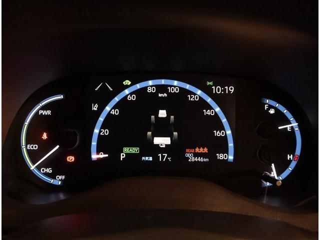 ヤリスクロス ハイブリッドＺ　クルーズＣ　横滑防止装置　リアカメラ　フルセグ地デジ　ＬＥＤライト　メモリーナビゲーション　点検記録簿　ナビ＆ＴＶ　盗難防止装置　電動シート　ＡＷ　キーレス　スマートキー　ＡＢＳ　４ＷＤ　ＥＴＣ（7枚目）