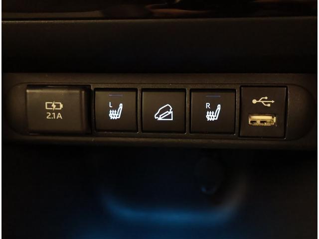 ヤリスクロス ハイブリッドＺ　クルーズＣ　横滑防止装置　リアカメラ　フルセグ地デジ　ＬＥＤライト　メモリーナビゲーション　点検記録簿　ナビ＆ＴＶ　盗難防止装置　電動シート　ＡＷ　キーレス　スマートキー　ＡＢＳ　４ＷＤ　ＥＴＣ（13枚目）