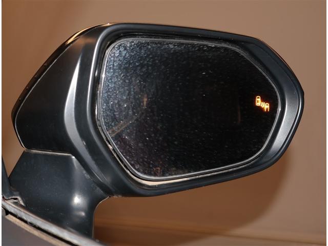 ヤリスクロス ハイブリッドＺ　クルーズＣ　横滑防止装置　リアカメラ　フルセグ地デジ　ＬＥＤライト　メモリーナビゲーション　点検記録簿　ナビ＆ＴＶ　盗難防止装置　電動シート　ＡＷ　キーレス　スマートキー　ＡＢＳ　４ＷＤ　ＥＴＣ（19枚目）