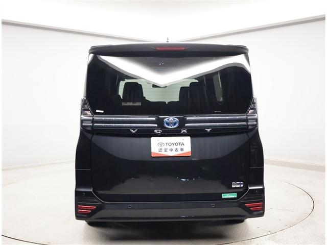 ヴォクシー ハイブリッドS-Z パワーウィンドウ DVD再生機能 インテリキー 横滑防止装置 地デジTV アクティブクルーズコントロール フルオートエアコン リアカメラ エアバッグ ABS 100V充電 ナビTV WAC キーレス(2枚目)