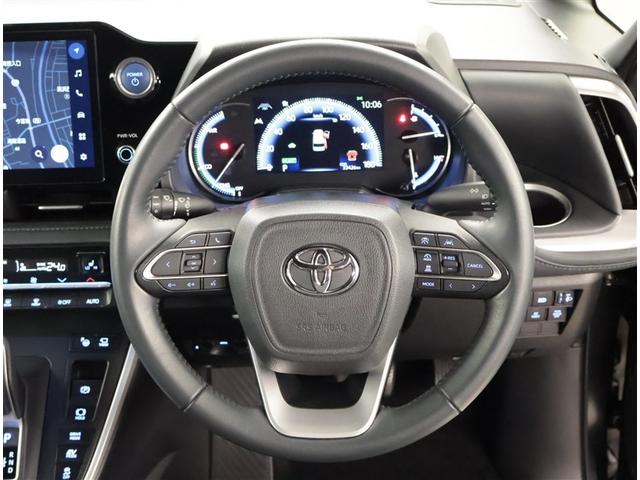 ヴォクシー ハイブリッドS-Z パワーウィンドウ DVD再生機能 インテリキー 横滑防止装置 地デジTV アクティブクルーズコントロール フルオートエアコン リアカメラ エアバッグ ABS 100V充電 ナビTV WAC キーレス(6枚目)