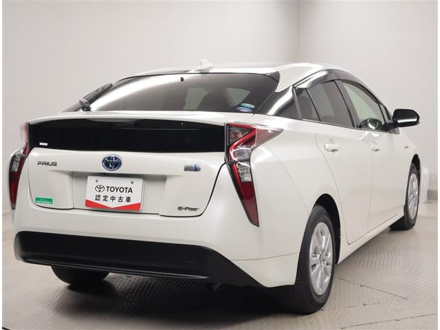 プリウス Ｓ　衝突軽減　４ｗｄ　フルセグＴＶ　エアコン　ＬＥＤヘッドライト　バックガイドモニター　クルコン　ＥＴＣ車載器　盗難防止システム　メモリナビ　パワーステアリング　カーテンエアバック　ＡＢＳ　エアバッグ（3枚目）