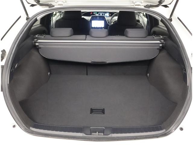 プリウス Ｓ　衝突軽減　４ｗｄ　フルセグＴＶ　エアコン　ＬＥＤヘッドライト　バックガイドモニター　クルコン　ＥＴＣ車載器　盗難防止システム　メモリナビ　パワーステアリング　カーテンエアバック　ＡＢＳ　エアバッグ（16枚目）