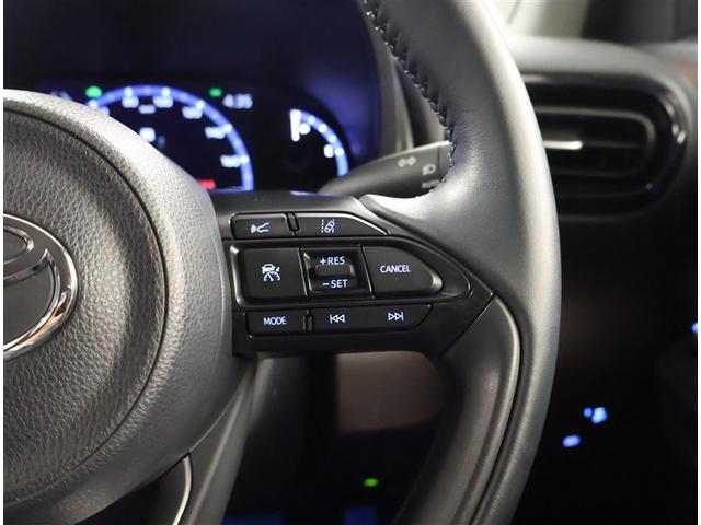 ヤリスクロス ハイブリッドZ インテリジェントキー アルミホイル LEDライト リアカメラ ナビ クルーズコントロール 整備記録簿 横滑り防止システム メモリーナビゲーション 電動シ-ト パワステ オートエアコン キーフリー(8枚目)