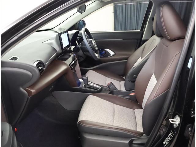 ヤリスクロス ハイブリッドZ インテリジェントキー アルミホイル LEDライト リアカメラ ナビ クルーズコントロール 整備記録簿 横滑り防止システム メモリーナビゲーション 電動シ-ト パワステ オートエアコン キーフリー(18枚目)