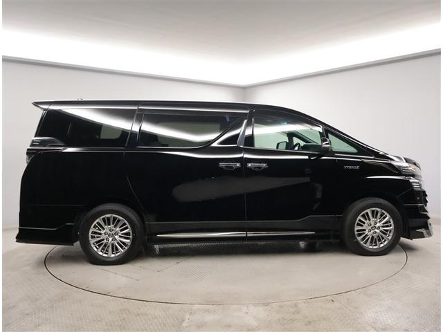 ヴェルファイアハイブリッド Z ゴールデンアイズ 衝突軽減 記録簿 Bカメラ オートエアコン ミュージックプレイヤー接続可 盗難防止システム ETC車載器 AC100V キーレス ナビTV 地デジ 横滑り防止 エアロ 3列シート DVD再生 4WD(4枚目)