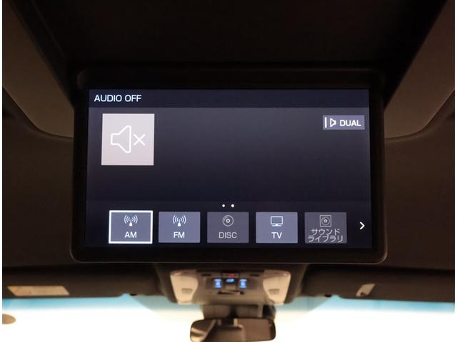 ヴェルファイアハイブリッド Z ゴールデンアイズ 衝突軽減 記録簿 Bカメラ オートエアコン ミュージックプレイヤー接続可 盗難防止システム ETC車載器 AC100V キーレス ナビTV 地デジ 横滑り防止 エアロ 3列シート DVD再生 4WD(14枚目)