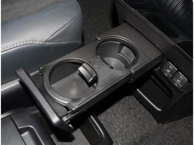 エスクァイア ハイブリッドGiプレミアムパッケジブラックテーラード 誤発進抑制機能 Bカメラ スマートキー ナビ&TV イモビライザー LEDランプ ETC車載器 クルーズコントロール アルミ 地デジ 横滑り防止装置 キーレス ABS DVD再生 3列シート 記録簿(13枚目)