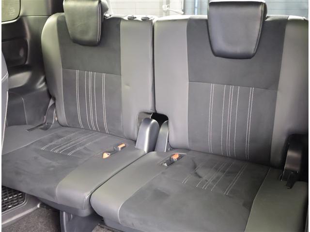 エスクァイア ハイブリッドGiプレミアムパッケジブラックテーラード 誤発進抑制機能 Bカメラ スマートキー ナビ&TV イモビライザー LEDランプ ETC車載器 クルーズコントロール アルミ 地デジ 横滑り防止装置 キーレス ABS DVD再生 3列シート 記録簿(24枚目)