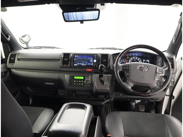 ハイエースバン スーパーＧＬ　ダークプライムＩＩ　衝突回避システム　運転席助手席エアバック　ＥＳＣ　フルフラット　スマートエントリー　ＬＥＤライト　地デジ　エアコン　パワーウィンドウ　エアバック　キーレスエントリー　イモビライザー　ＥＴＣ付き　ＡＢＳ（5枚目）