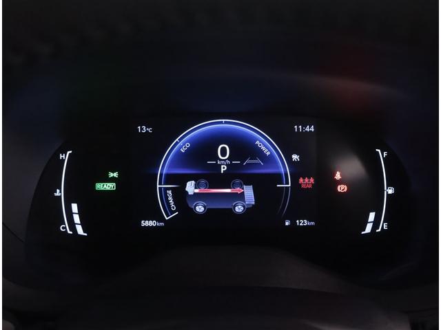 ヤリスクロス ハイブリッドＺ　ドライブレコーダ　インテリジェントキー　アルミホイル　ＬＥＤライト　リアカメラ　クルーズコントロール　整備記録簿　横滑り防止システム　ナビＴＶ　メモリーナビゲーション　電動シ－ト　パワステ　キーフリー（7枚目）